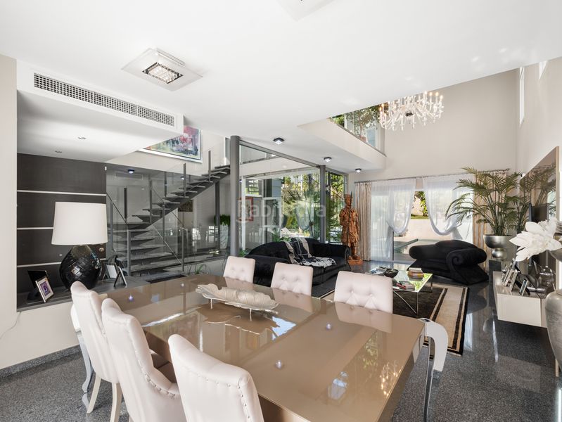 Foto d0cfb22c-e9b4-4878-8869-ffeb05a0aa91. Casa amb calefacció aparcament piscina a La Cala Golf - Lagar Martell Mijas