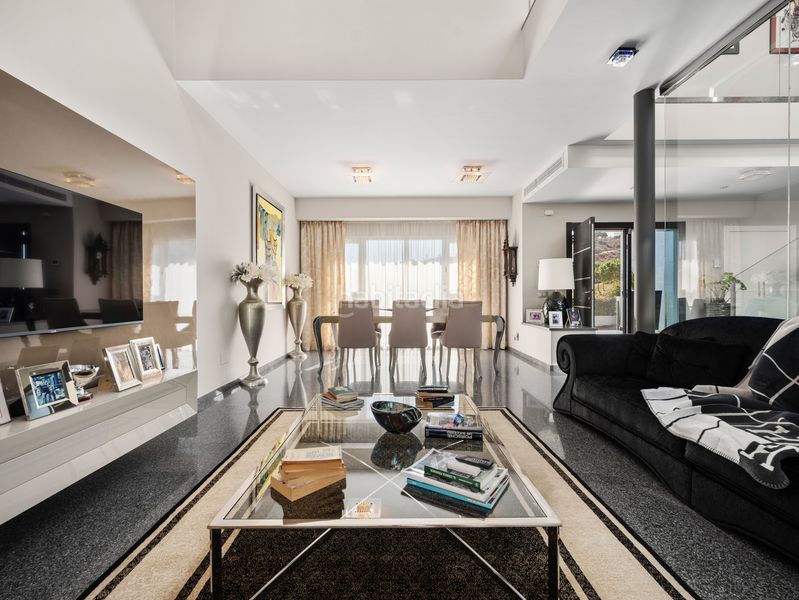 Foto ffa65cbc-84c7-4bec-b57a-4fb4e3a2a88d. Casa amb calefacció aparcament piscina a La Cala Golf - Lagar Martell Mijas