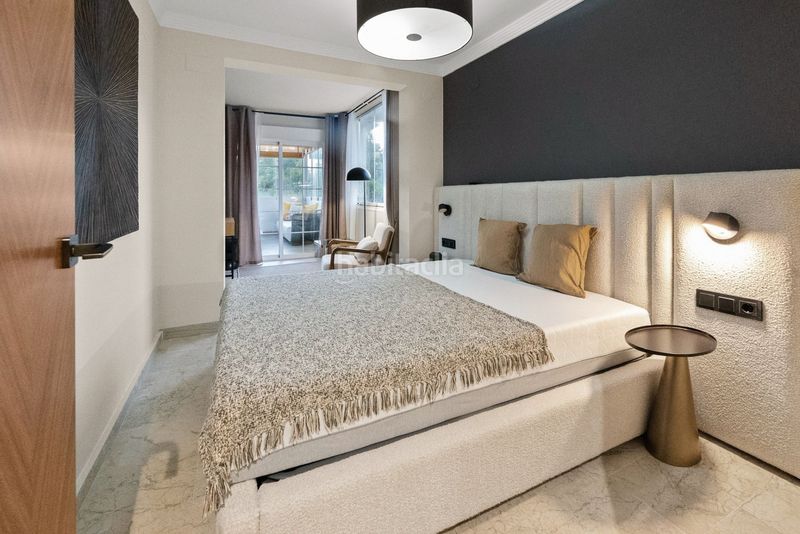 Foto 1e2ca406-f9c7-4f89-9c80-0dbd7c6d23a6. Planta baja balcon de Puente Romano, milla de oro en Marbella