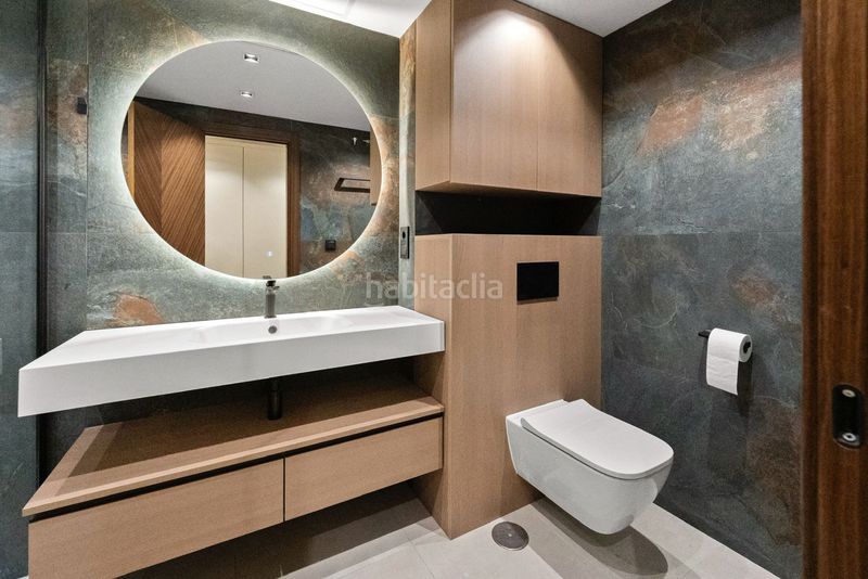 Foto 40018b03-f0f6-4c74-81b3-7858c9c3749e. Planta baja balcon de Puente Romano, milla de oro en Marbella