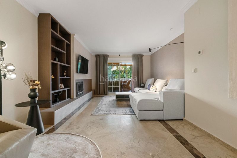 Foto 6b9846d4-97a6-4692-abcb-9caba55bfd1e. Planta baja balcon de Puente Romano, milla de oro en Marbella