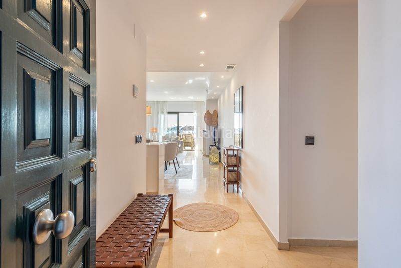 Foto 09480a1d-2688-4689-8579-ddadbacd4c35. Apartament amb aparcament piscina a Nueva Andalucía centro Marbella