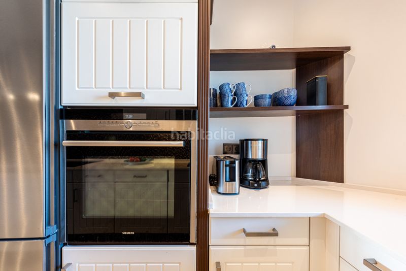 Foto 17e626f9-cd4f-4b77-821c-6db2505dd4a2. Apartament amb aparcament piscina a Nueva Andalucía centro Marbella