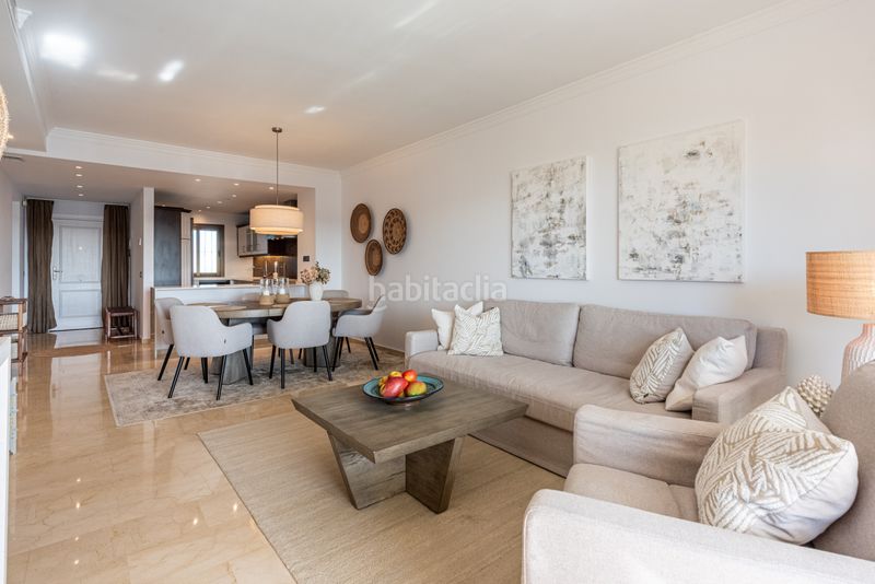 Foto 2fe408df-a146-4423-88bf-456f6f2a9f0b. Apartament amb aparcament piscina a Nueva Andalucía centro Marbella