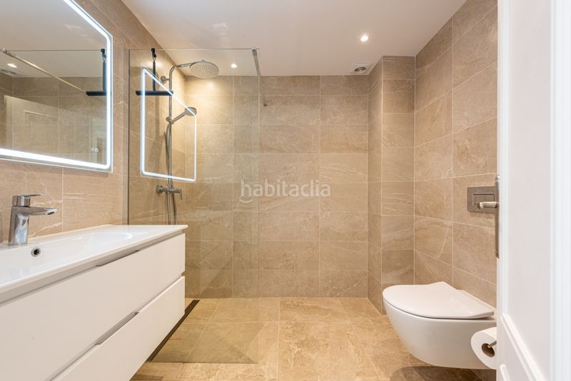 Foto 423be285-e7fd-4d22-87f7-1dd72f2c85d8. Apartament amb aparcament piscina a Nueva Andalucía centro Marbella