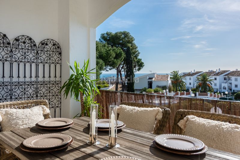 Foto 7468e683-0acc-460a-9345-bb3cc1175701. Apartament amb aparcament piscina a Nueva Andalucía centro Marbella