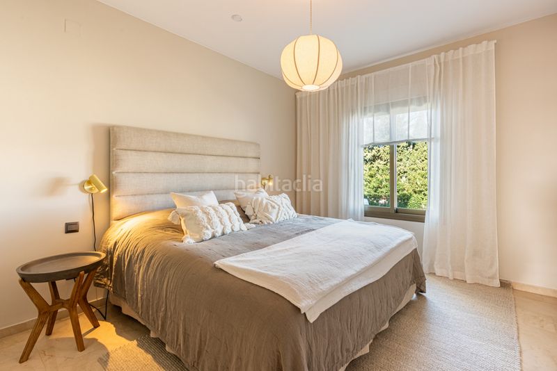 Foto aab83c49-b921-4f2f-9ee1-3b8e21db21b3. Apartament amb aparcament piscina a Nueva Andalucía centro Marbella