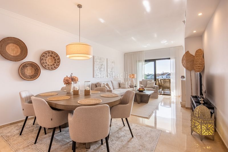 Foto b1609c79-a4c8-4d76-a628-25f1705ef99e. Apartament amb aparcament piscina a Nueva Andalucía centro Marbella