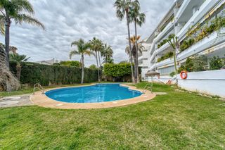 Attique à 3-b 1. Ático dúplex en guadalmina baja  290 m  5 suites  3 garajes  gra