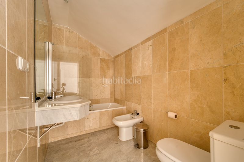 Foto 1ff65b0c-4df9-497f-9aac-42fb32b04fd6. Àtic a 3-b 1 a Guadalmina Baja Marbella