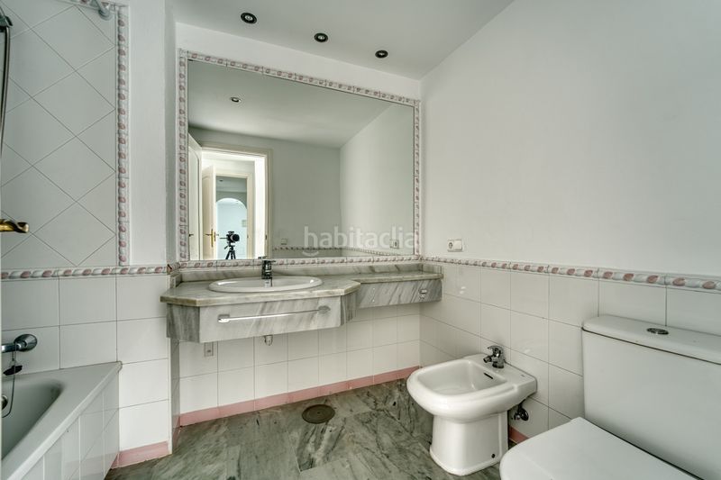 Foto 798b55b1-41f6-4bef-8c8f-a2b62edd5d79. Àtic a 3-b 1 a Guadalmina Baja Marbella