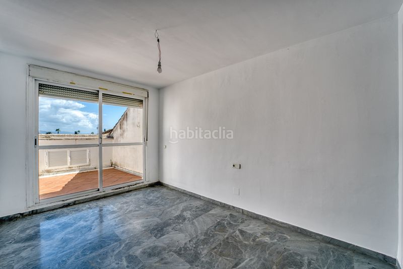 Foto 863e5630-73ae-48e2-af73-efab5f8536ba. Àtic a 3-b 1 a Guadalmina Baja Marbella