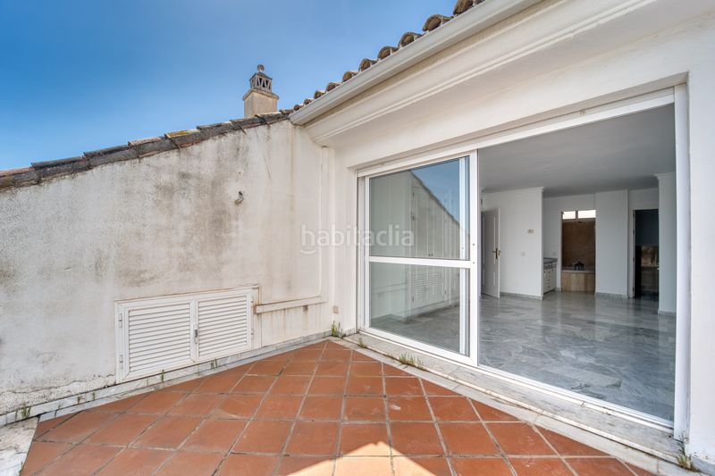 Foto e898315e-efd9-468c-af74-ea78e2553de9. Àtic a 3-b 1 a Guadalmina Baja Marbella