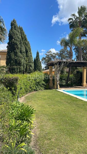 Foto 52055bcb-cf0d-4a87-b0b4-a5739d0aaa5b. Casa adossada amb calefacció aparcament piscina a Sotogrande