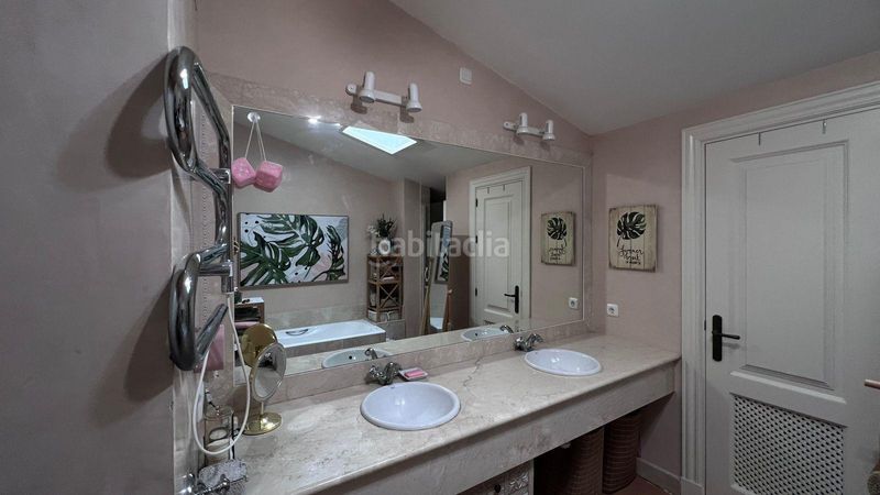 Foto 64c82423-a1c8-44d4-8737-c7b0aba02efa. Casa adossada amb calefacció aparcament piscina a Sotogrande