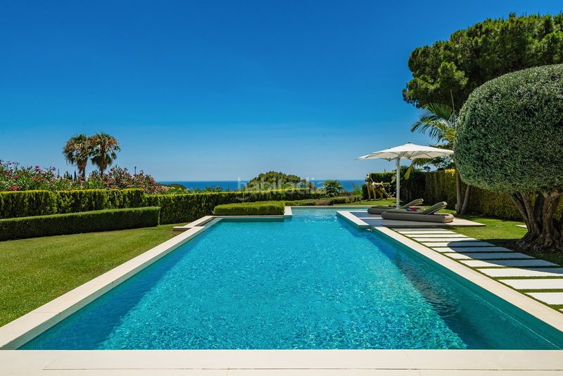 Foto 01bf1188-ab06-4997-b0dc-0b25c23c92ce. Casa amb calefacció aparcament piscina a lomas de Marbella club Marbella