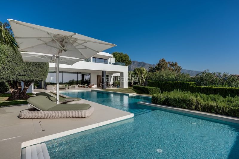 Foto 7baab54f-0602-450a-8111-bb55f67f112e. Casa amb calefacció aparcament piscina a lomas de Marbella club Marbella