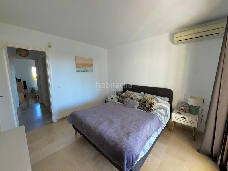 Foto bc32fd87-9479-4fa8-ab21-001892044a98. Apartament amb aparcament piscina a Calahonda Mijas