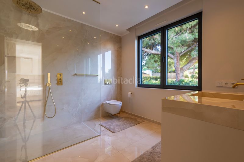 Foto 06969c3e-92c8-421e-9774-ae002f724cf4. Casa amb aparcament piscina a Cabopino - Artola Marbella