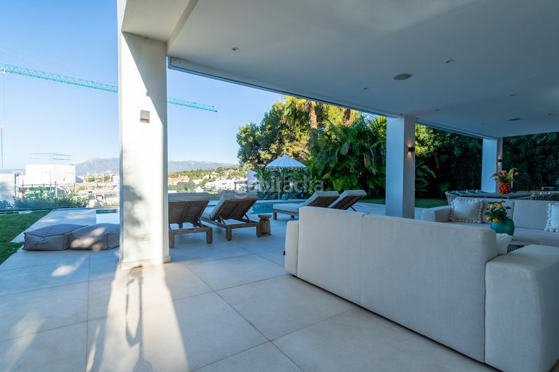 Foto 90641375-782f-4e44-97b4-e437e43673f0. Casa amb aparcament piscina a Cabopino - Artola Marbella