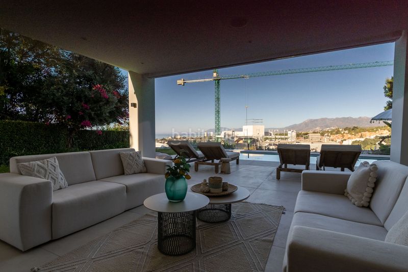 Foto d44e344a-ded5-4721-88e8-dcb043919d9b. Casa amb aparcament piscina a Cabopino - Artola Marbella