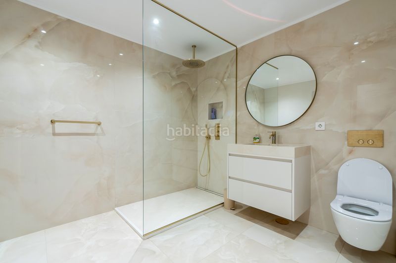 Foto e0a3fd10-0e82-41a3-a2d5-ebb147e0028b. Casa amb aparcament piscina a Cabopino - Artola Marbella