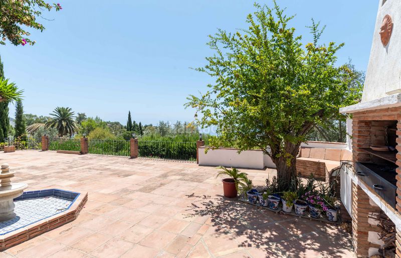 Foto e354f175-664a-4022-8049-64d17d5b558e. Casa amb aparcament piscina a Mijas pueblo Mijas