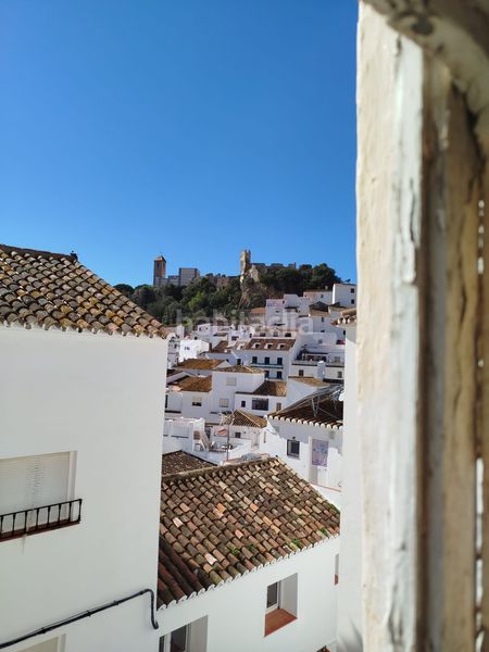 Foto 1b73f0df-1d7d-4569-b7e8-c40c2d731d7c. Casa amb aparcament a Casares pueblo Casares