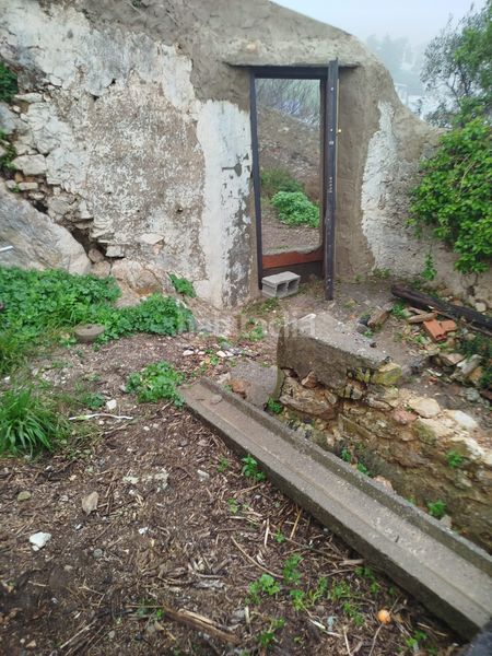 Foto 30be2315-2ab7-49f8-9610-0318742e1159. Casa amb aparcament a Casares pueblo Casares