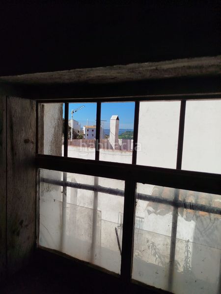 Foto c03c198e-16fe-40ce-b699-c3fb867723fb. Casa amb aparcament a Casares pueblo Casares