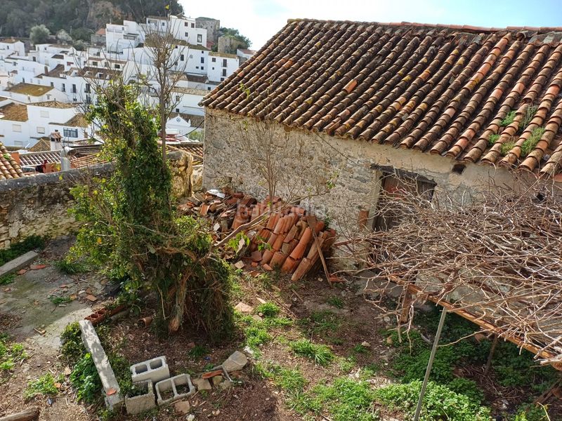 Foto c72b844a-0317-4123-9187-6cf528ec2ec9. Casa amb aparcament a Casares pueblo Casares