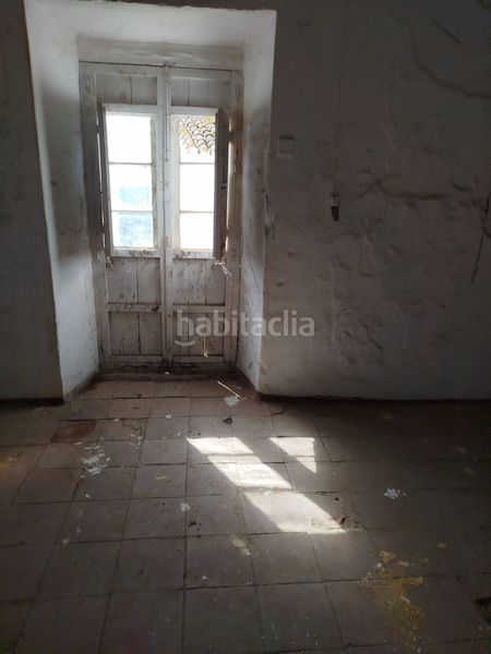 Foto df1a0120-72bc-4a53-990d-e8688e4b5f25. Casa amb aparcament a Casares pueblo Casares