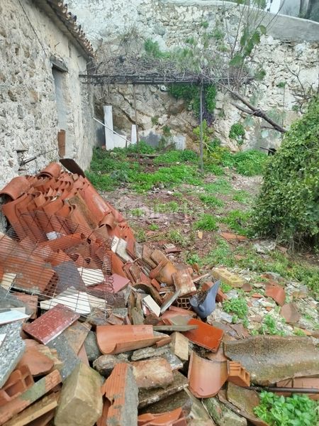 Foto f0892be9-1c25-4274-ab6c-067396c525c8. Casa amb aparcament a Casares pueblo Casares