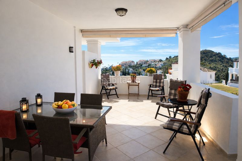 Foto 3d41e7af-b29a-4b7c-a2bd-89a86674aad8. Apartament amb aparcament piscina a Los Naranjos Marbella