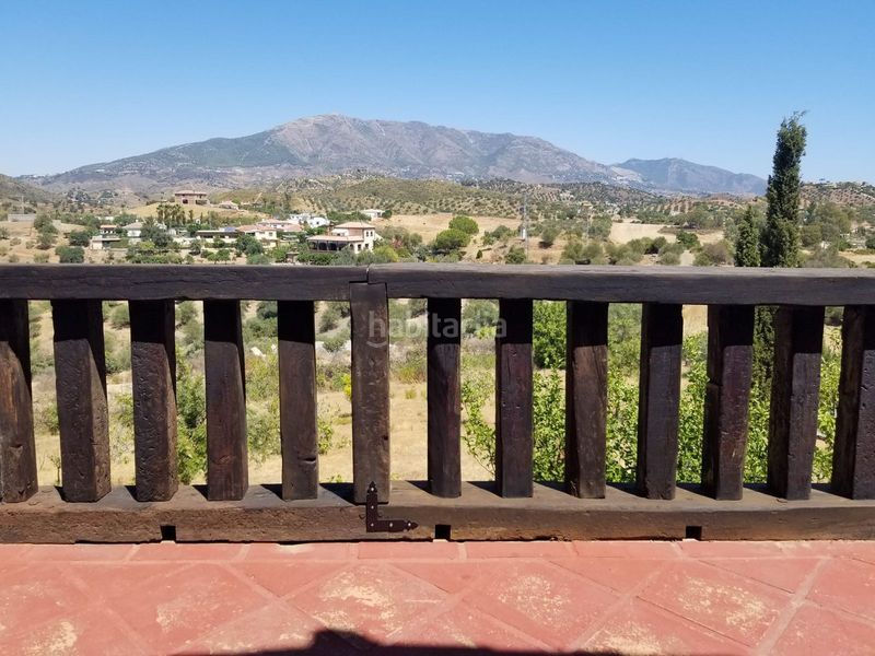 Foto 9f9539f9-5271-48dc-89fa-281036e9cf9a. Casa amb aparcament piscina a La Cala Golf - Lagar Martell Mijas