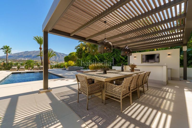 Foto 0e1e283c-5eaf-414e-ab9b-3860c6e1fb94. Casa amb aparcament piscina a Las Brisas Marbella