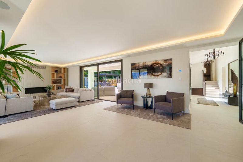 Foto 7fe46626-597c-4d8a-96f9-b34fe69a84eb. Casa amb aparcament piscina a Las Brisas Marbella