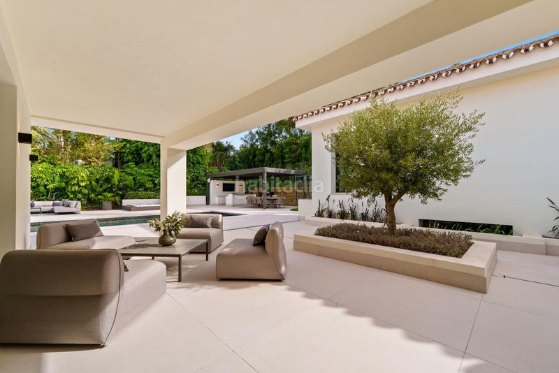 Foto a39ac5cb-15d4-4044-bde5-1472eccc5071. Casa amb aparcament piscina a Las Brisas Marbella