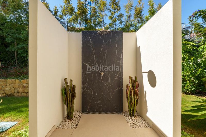 Foto e231980d-ef0f-40da-a1b3-d1743a799e34. Casa amb aparcament piscina a Las Brisas Marbella