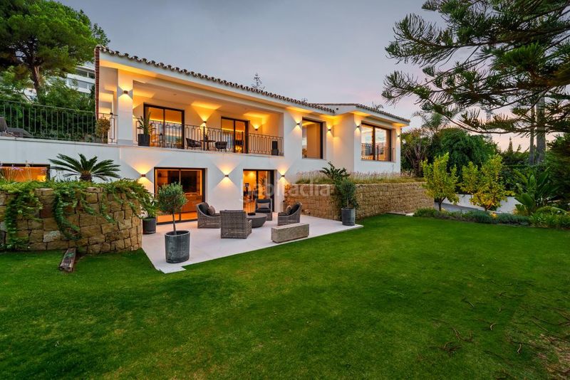 Foto e3e8a0c0-f4ee-418b-b80a-34f702671042. Casa amb aparcament piscina a Las Brisas Marbella