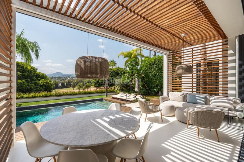 Foto 33adcd1d-ce19-4977-82aa-32d223b0dd82. Casa amb aparcament piscina a Los Naranjos Marbella