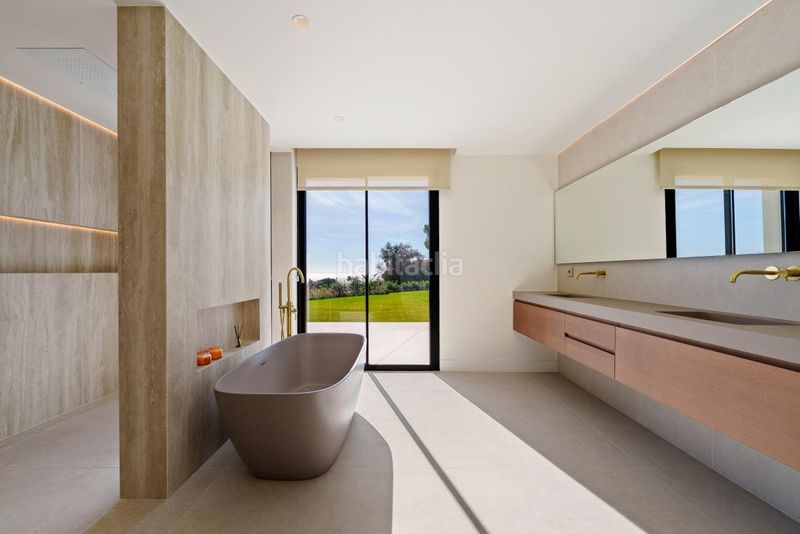 Foto 9ce8a5cb-fe48-4362-8669-13e4e8937a3a. Casa amb aparcament piscina a El Rosario - Ricmar Marbella