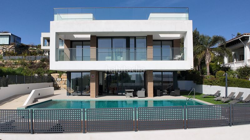 Foto b5e4a02e-9791-4e02-9ac2-40ad1a41f769. Casa amb aparcament piscina a Valle Romano Golf Estepona