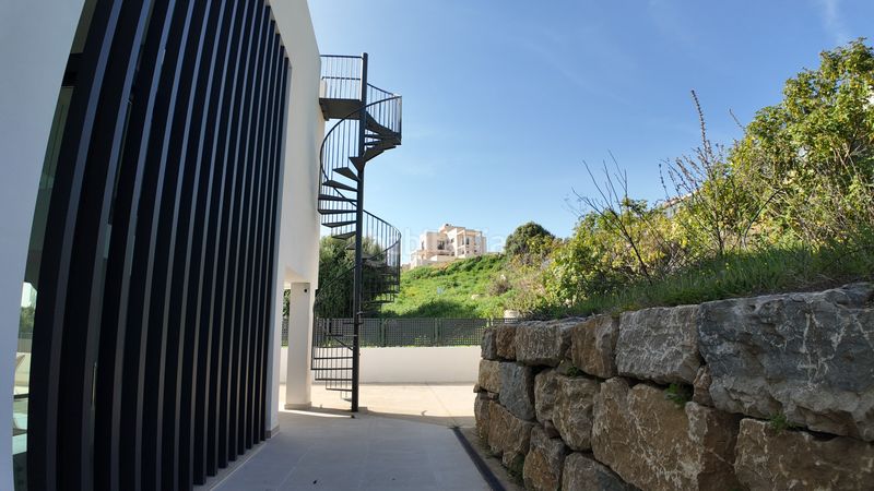 Foto e924048a-4d78-4860-9754-689cd7bfcde4. Casa amb aparcament piscina a Valle Romano Golf Estepona
