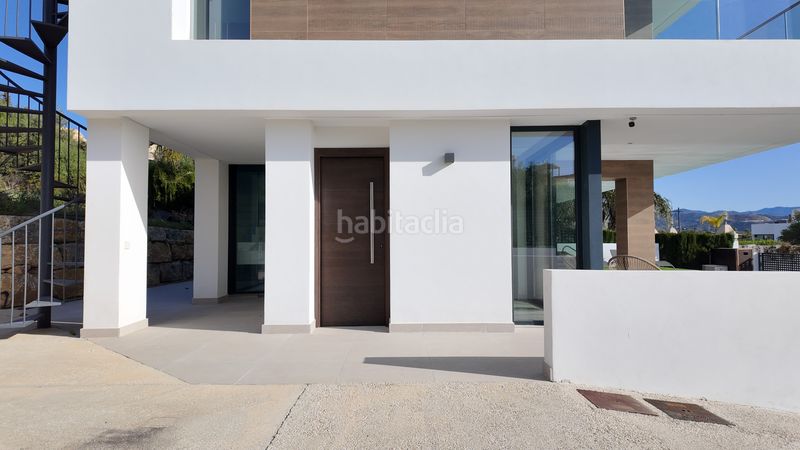 Foto ee739d16-78ab-4c0f-9e3b-2f955b372a5f. Casa amb aparcament piscina a Valle Romano Golf Estepona