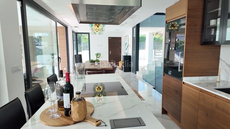 Foto fae79eb6-6550-4c36-83b0-394ca41f66f4. Casa amb aparcament piscina a Valle Romano Golf Estepona
