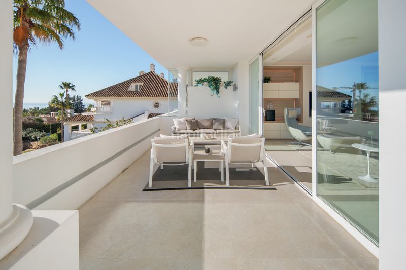 Foto 440f3516-ffac-4283-9d77-06c16d4a0549. Àtic amb aparcament piscina a lomas de Marbella club Marbella