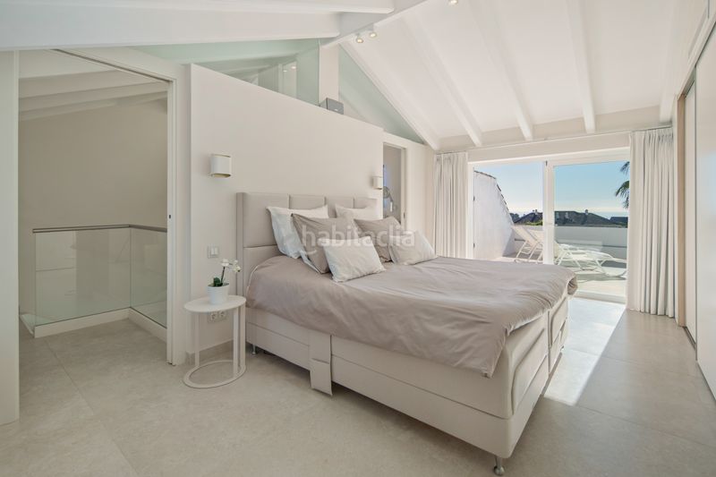 Foto 4b15a0a3-2751-4fe5-9729-1ded471a070f. Àtic amb aparcament piscina a lomas de Marbella club Marbella