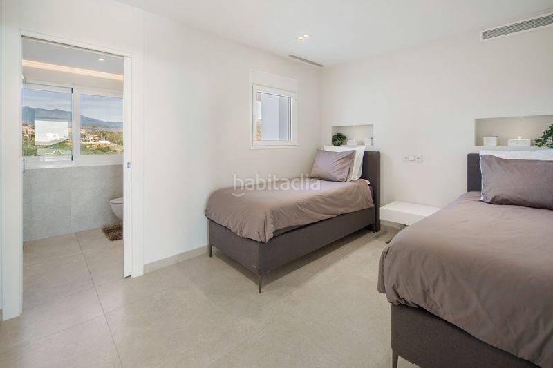 Foto 7456fabb-52e6-4c45-a3ad-7207bb9fefb8. Àtic amb aparcament piscina a lomas de Marbella club Marbella