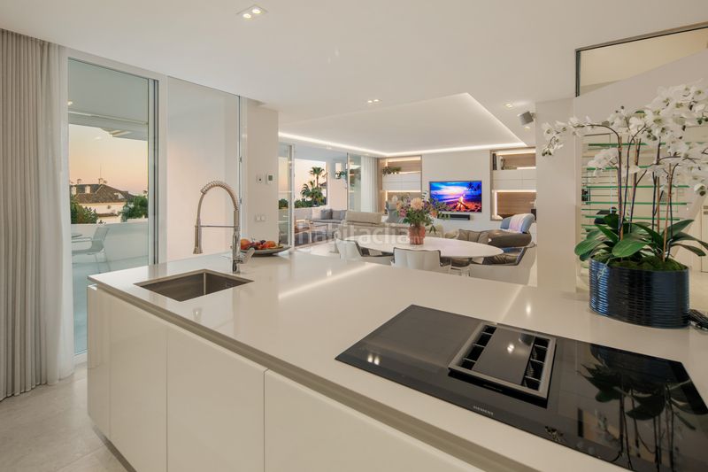 Foto c5af8ab8-9a7c-4749-8009-3d273f728735. Àtic amb aparcament piscina a lomas de Marbella club Marbella